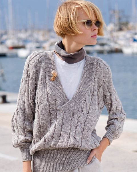 Pull à Encolure en V Profonde