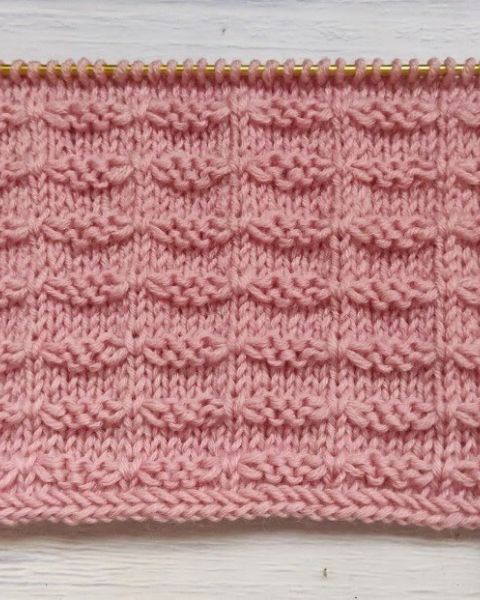 Point en Relief Facile au Tricot